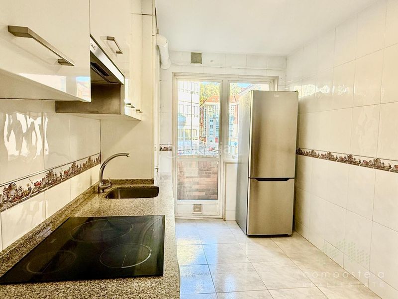 Foto b2af6e9d-10bd-4ea7-b686-53dd87bbc286. Flat with heating parking in O Milladoiro Ames