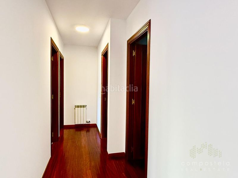 Foto e534645c-c734-443d-821d-bf22b19e7a6b. Flat with heating parking in O Milladoiro Ames