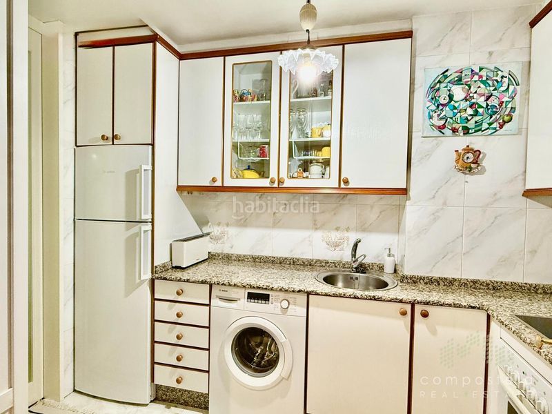 Foto 1282529b-082d-4213-a794-f6bee64197dc. Flat with heating parking in O Milladoiro Ames