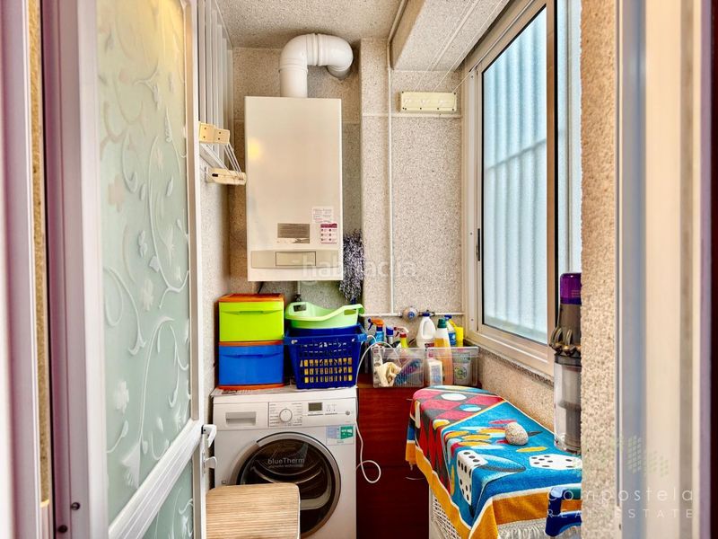 Foto 45a51021-6d0f-46fd-82ea-c90f5b89f734. Flat with heating parking in O Milladoiro Ames