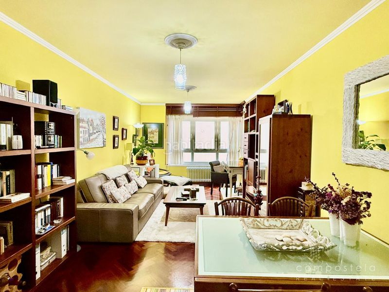 Foto 6219c338-04d3-4c4f-bb39-040582e8986a. Flat with heating parking in O Milladoiro Ames
