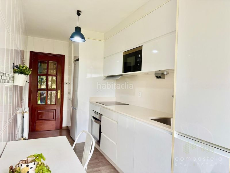 Foto 447f6111-1ac2-42d8-b40d-7452df9f0d3b. Lloguer pis amb calefacció aparcament a O Milladoiro Ames