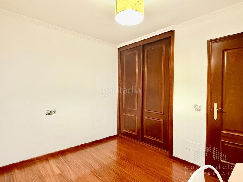 Foto 544ad0a1-da90-472a-a120-cbbfc961b8ba. Lloguer pis amb calefacció aparcament a O Milladoiro Ames