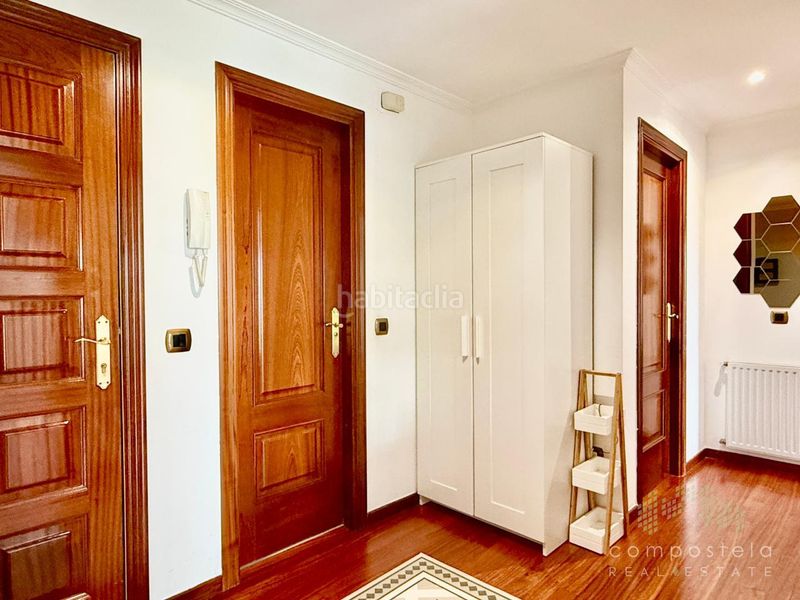 Foto 7385a74c-4f3d-4630-a37b-0d6a2f035d14. Lloguer pis amb calefacció aparcament a O Milladoiro Ames