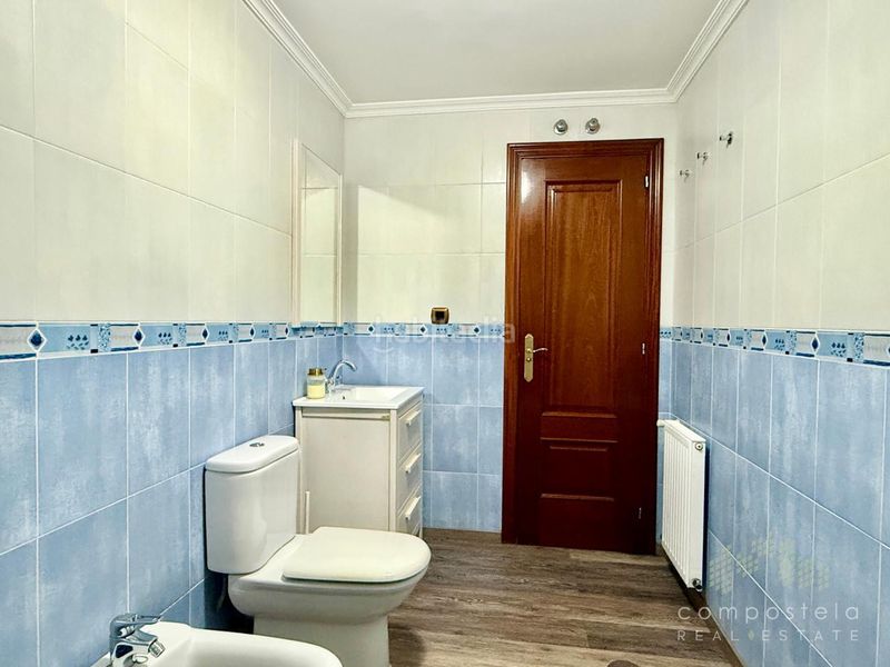 Foto fe949c17-fcad-4fd0-86ae-87213f3e138d. Lloguer pis amb calefacció aparcament a O Milladoiro Ames