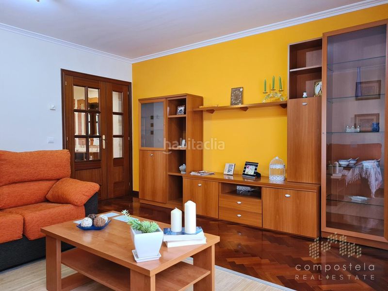 Foto 0ee82651-2194-4d9e-ab27-d68e4e713e86. Flat with heating parking in O Milladoiro Ames