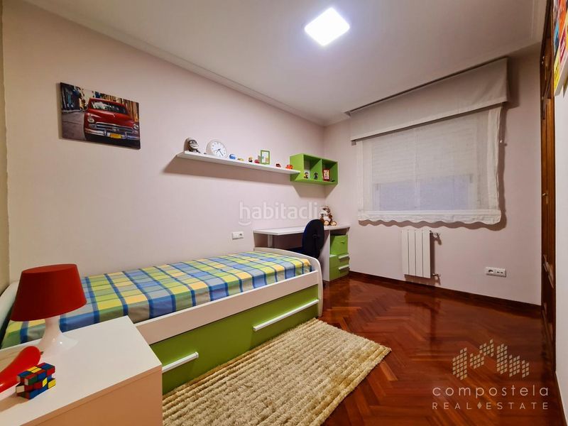 Foto 17572852-8f00-4627-82fe-b084714ac767. Flat with heating parking in O Milladoiro Ames