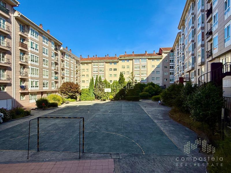 Foto 1b68dc55-1d58-456f-aae5-d1c1c9595685. Piso en O Milladoiro Ames
