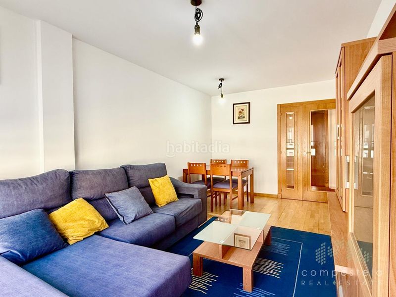 Foto 5382ddac-3111-4f8a-9d16-e18c97e4aae8. Rent flat with heating parking in O Milladoiro Ames