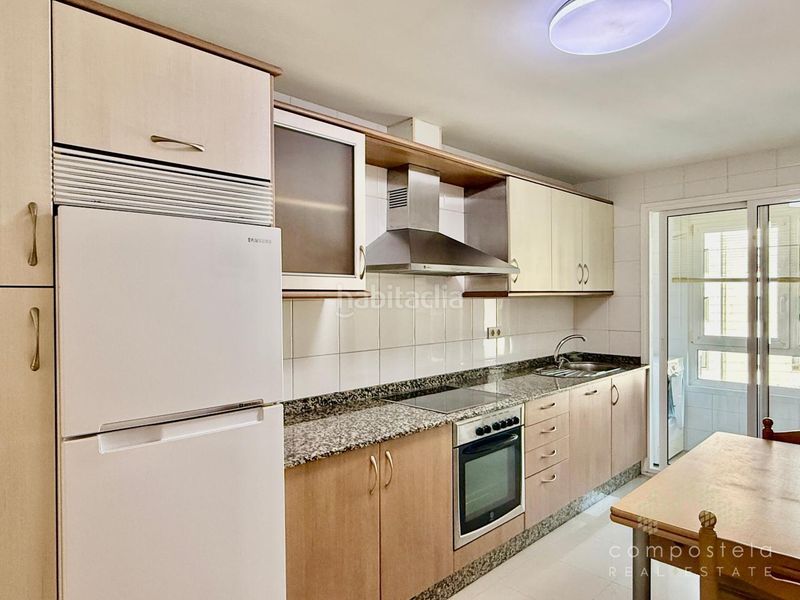 Foto 6bb880d2-e2e3-4b84-b0cf-4d1980b5832b. Rent flat with heating parking in O Milladoiro Ames