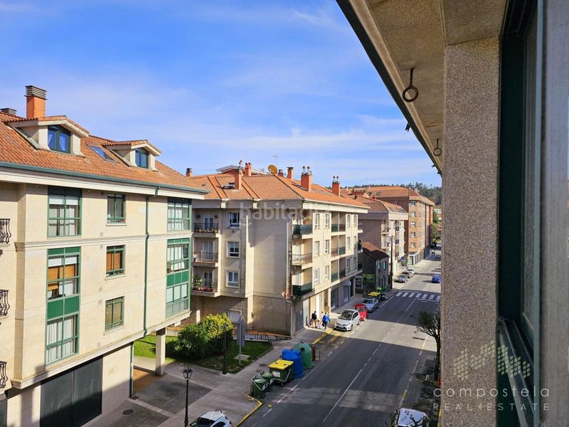 Foto 3410f7aa-38e3-4f6b-b85b-5f2d164b6665. Affitto duplex con riscaldamento parcheggio in O Milladoiro Ames