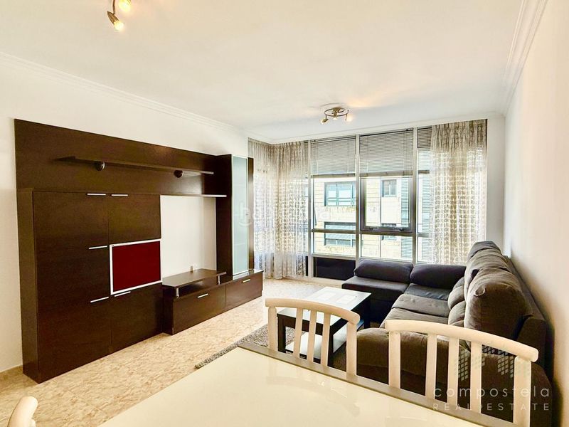Foto 19ed8712-cd37-4dd9-b61e-a628b1211e60. Rent flat with heating parking in O Milladoiro Ames