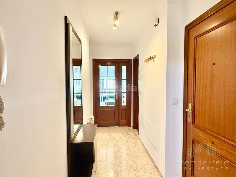 Foto aa01344b-2fba-43d3-b6b2-23f66cbdeb6c. Rent flat with heating parking in O Milladoiro Ames