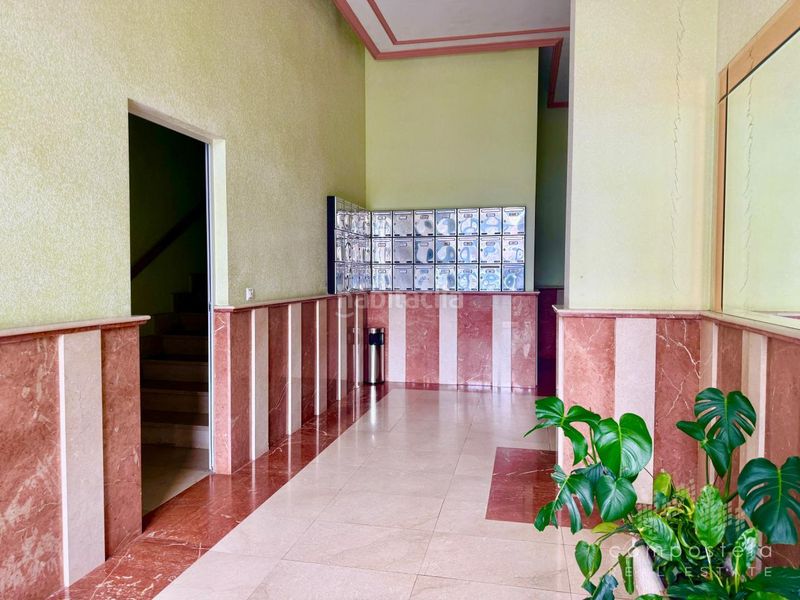 Foto b2d43b94-8b35-4acd-bb09-02c37bb3304b. Rent flat with heating parking in O Milladoiro Ames
