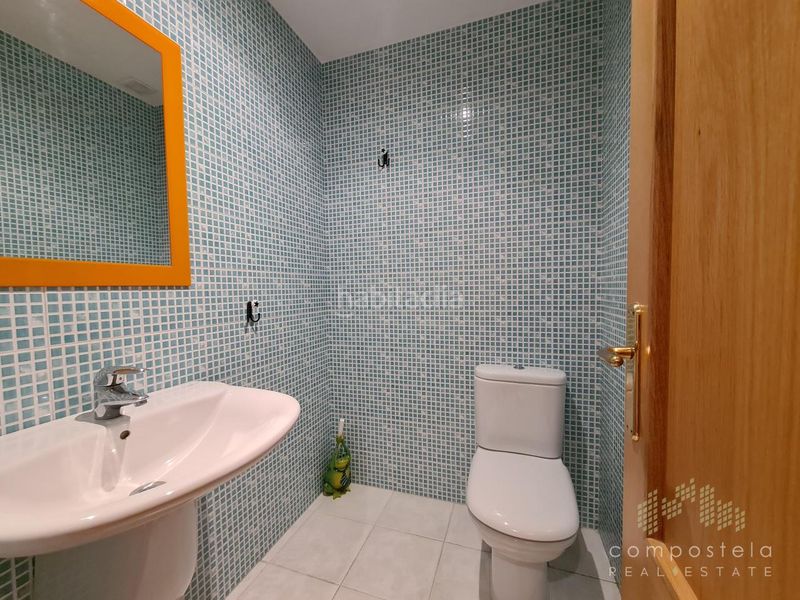 Foto 17037f8b-e513-43e2-880c-472426e7e0ea. Flat with heating parking in O Milladoiro Ames