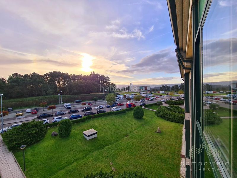 Foto 3e5b01e0-1d0f-4c79-9196-b49ea2df662b. Flat with heating parking in O Milladoiro Ames