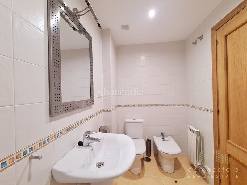 Foto a07e137d-4c53-4ccb-b972-a50c4b5a6edd. Flat with heating parking in O Milladoiro Ames