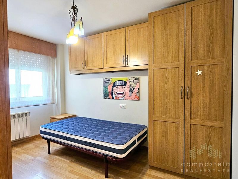 Foto 5919aa6e-26c9-4b73-92fd-7b93bc119451. Flat with heating parking in O Milladoiro Ames