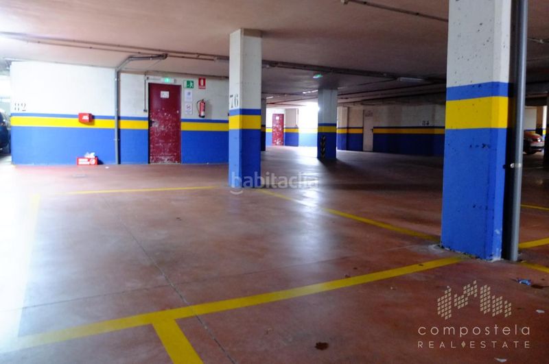 Foto b68bcaf0-97e7-4333-85e2-822a14c6abc1. Flat with heating parking in O Milladoiro Ames