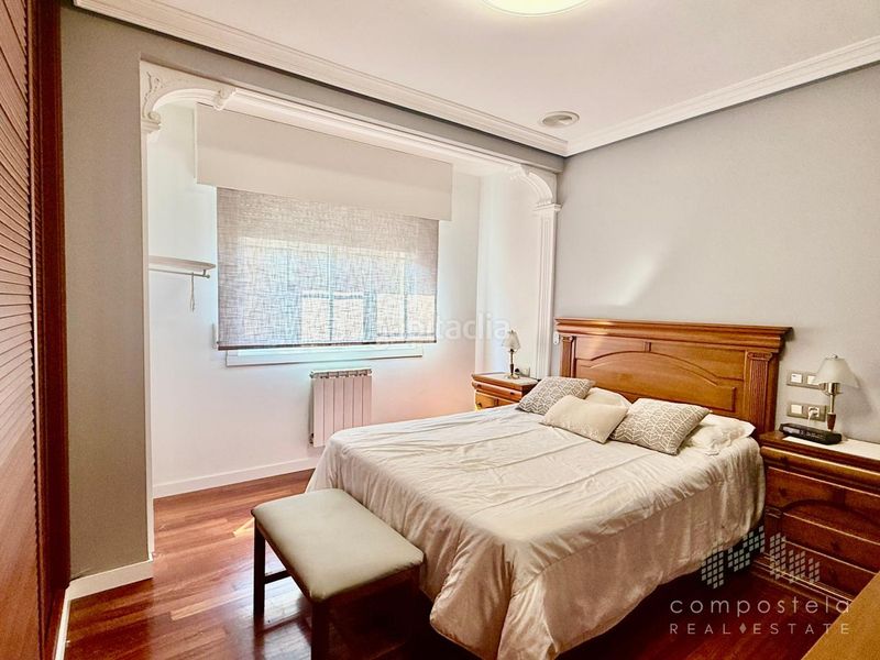 Foto 53be2e42-85e7-4c2d-a8e6-44d3ae47bc25. Rent flat with heating parking in O Milladoiro Ames