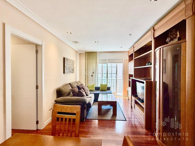 Foto d2d93a8c-d979-46e1-8a32-b4b4af6aec4b. Rent flat with heating parking in O Milladoiro Ames