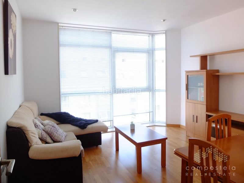 Foto 7072b428-97b7-4bc1-854c-ec4af23c8a09. Rent flat with heating in O Milladoiro Ames