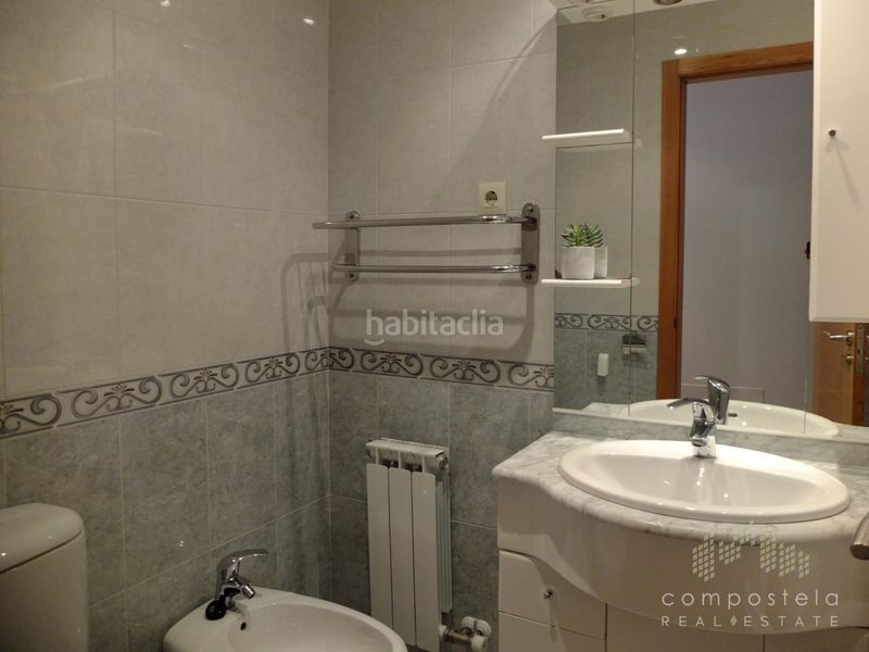 Foto 7717dc2c-a125-4d79-9672-cff35231ce8d. Rent flat with heating in O Milladoiro Ames