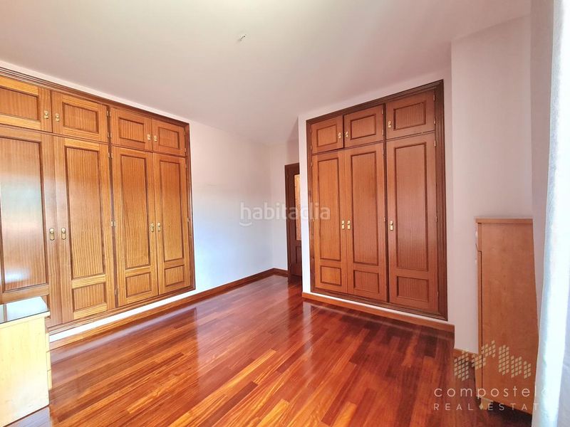Foto aee2325d-fd05-4b5c-b5ac-7cd9c83922d2. Affitto duplex con riscaldamento parcheggio in O Milladoiro Ames