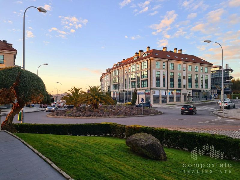 Foto 94420144-8448-4f60-a81b-da5c28ef20a6. Lloguer àtic amb calefacció aparcament a O Milladoiro Ames