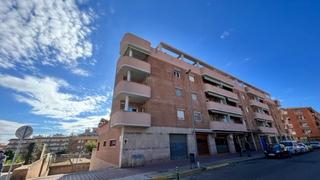 Business premise in Centre. Restaurante completamente equipado y con licencias en el centro.