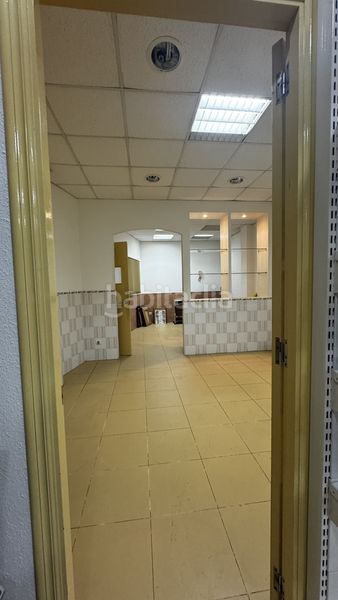 Foto 8dedbb07-b787-4af0-b6ab-c3695ca50884. Local comercial a Centre Torredembarra