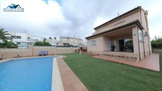 Casa  Carrer de l'onze de setembre. Espectacular, casa de 200 m², 600 m de parcela y cuatro dormitor