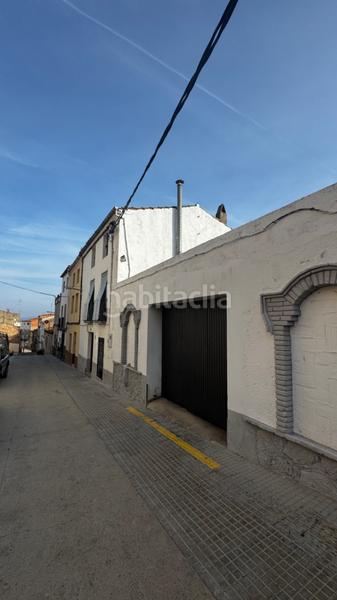 Foto f237beeb-9c77-434f-a16f-01d97ae25df2. Masia amb calefacció aparcament a Tivissa