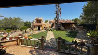 Xalet a Vespella de Gaià. Villa rústica única de 175 m² en parcela de 74.000 m² – vespella