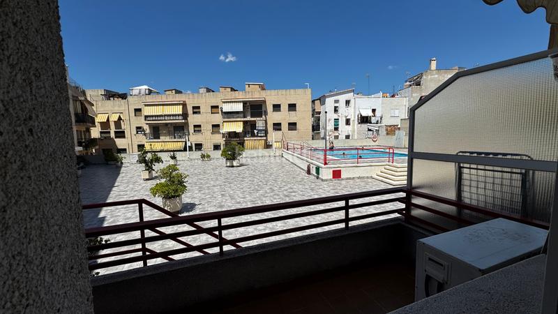 Foto bcec5147-fb87-4e02-a63a-593f16259156. Pis amb piscina a Centre Torredembarra