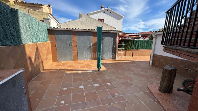 Foto 3c9e1592-8196-49c6-bd20-40cf7fca2379. Xalet amb xemeneia calefacció aparcament piscina a Torredembarra