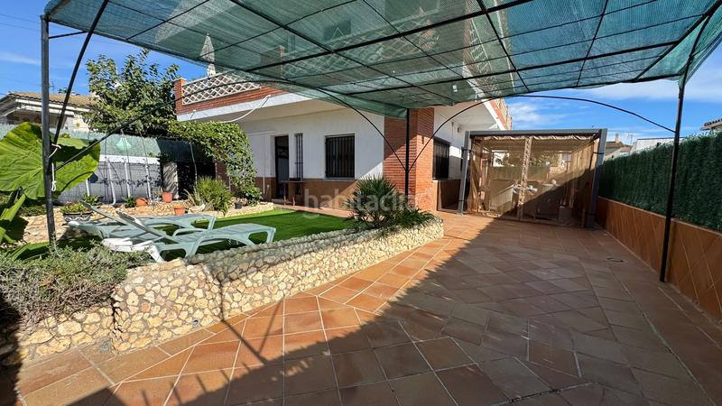 Foto 431a701a-fc00-4be3-9cc9-03e896405966. Xalet amb xemeneia calefacció aparcament piscina a Torredembarra