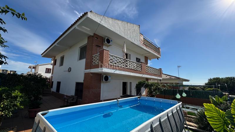 Foto 743b3429-6d71-4b8c-923d-31363b72f444. Xalet amb xemeneia calefacció aparcament piscina a Torredembarra