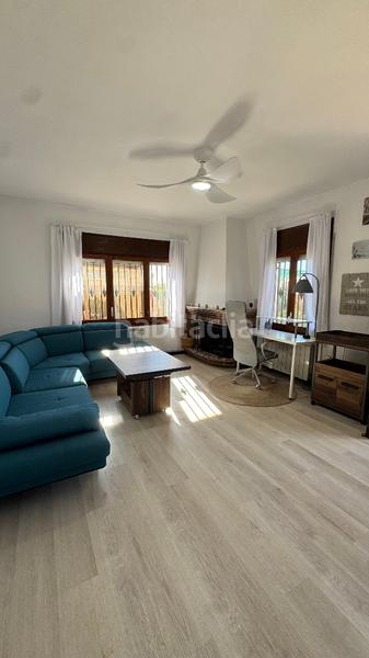 Foto 83af3e76-dc7b-4ea9-8c40-c45182246b46. Xalet amb xemeneia calefacció aparcament piscina a Torredembarra