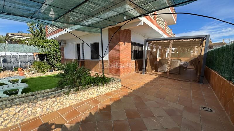 Foto 928e99b6-d6d5-4e50-ac56-b0cf31d8f9de. Xalet amb xemeneia calefacció aparcament piscina a Torredembarra