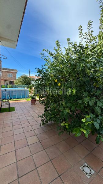 Foto a69e0f23-f913-4295-8385-4bfdf09cee1e. Xalet amb xemeneia calefacció aparcament piscina a Torredembarra