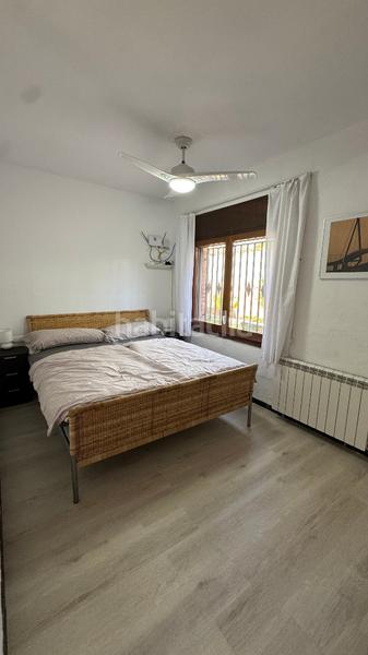 Foto b8d91ffb-28ff-4c6d-89de-d0fbb8eeba84. Xalet amb xemeneia calefacció aparcament piscina a Torredembarra