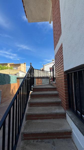 Foto fb844595-e90c-4a31-aefb-adde14101016. Xalet amb xemeneia calefacció aparcament piscina a Torredembarra