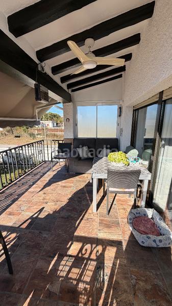 Foto 422918f2-69b1-4d00-b22e-e1835f1a8011. Xalet amb xemeneia a Creixell