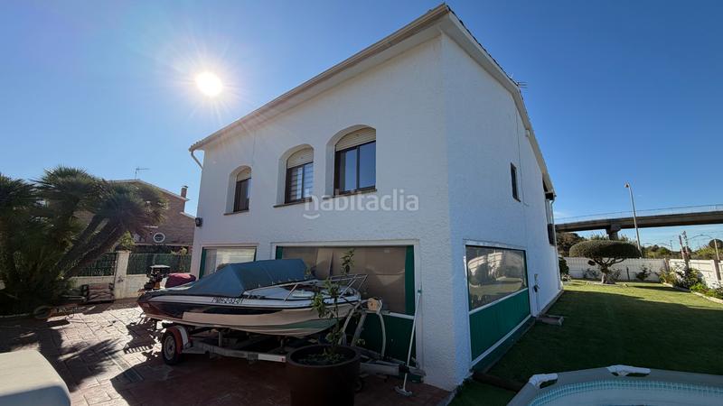 Foto 755b022c-06c3-4ed4-a8eb-c265f609dcfb. Xalet amb xemeneia a Creixell