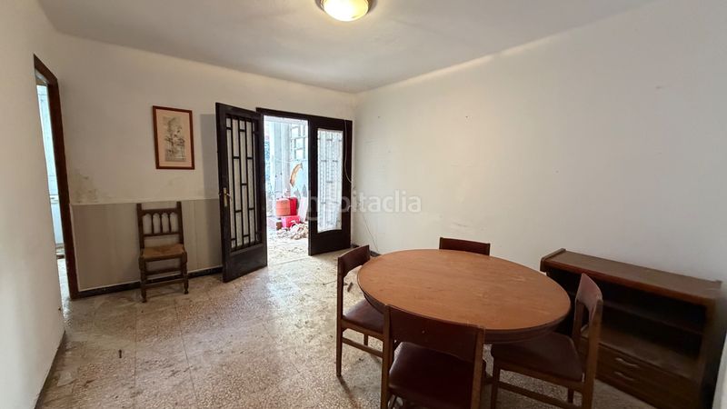 Foto 1a647913-dcbb-42ee-a2ea-161fc2c08178. Casa adossada a Centre Torredembarra