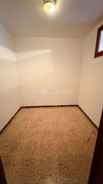 Foto 3b02223f-bf40-4213-abe2-6768e4924c17. Casa adossada a Centre Torredembarra