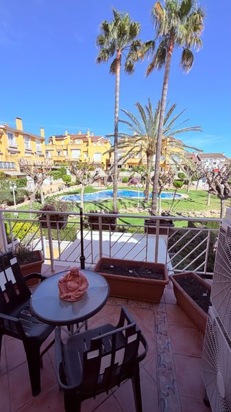 Foto 3175d1ae-ac85-4a28-bf06-846212298185. Casa aparellada amb aparcament a Altafulla