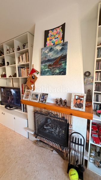 Foto 90028c74-604b-401d-b51a-9eb07f17f92e. Casa aparellada amb aparcament a Altafulla