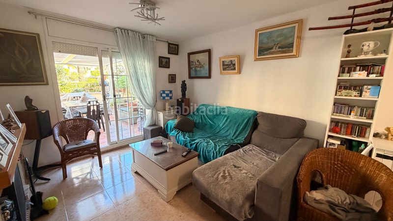Foto e180b296-e44d-4c79-9546-3095e854a7af. Casa aparellada amb aparcament a Altafulla
